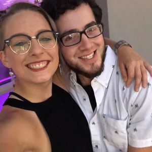 Meet your Posher, Caitlin